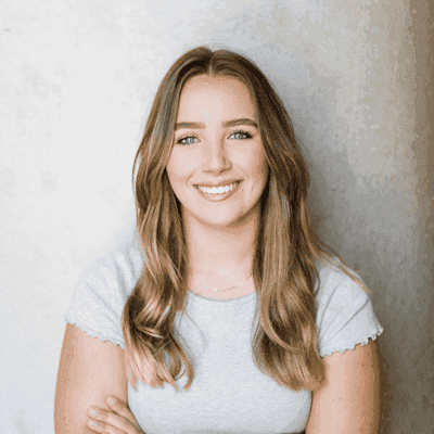 Julia Strong | Social Media Manager | YunoJuno